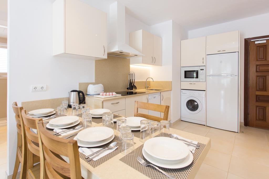Apartamentos Sofia Es Canar  Bagian luar foto